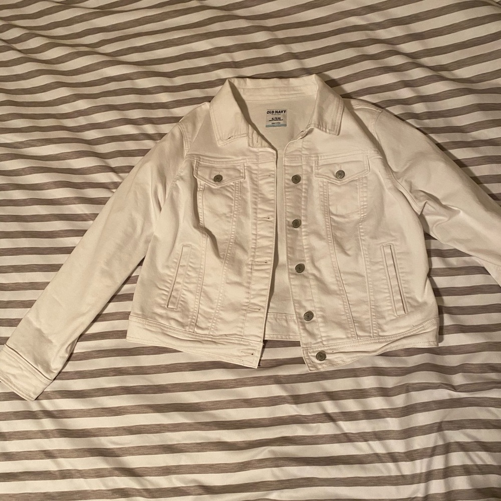 White old navy jean jacket